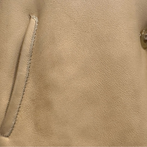 STEPHANE SARTE 100% Genuine Shearling, tan coat. US size S - Picture 12 of 16